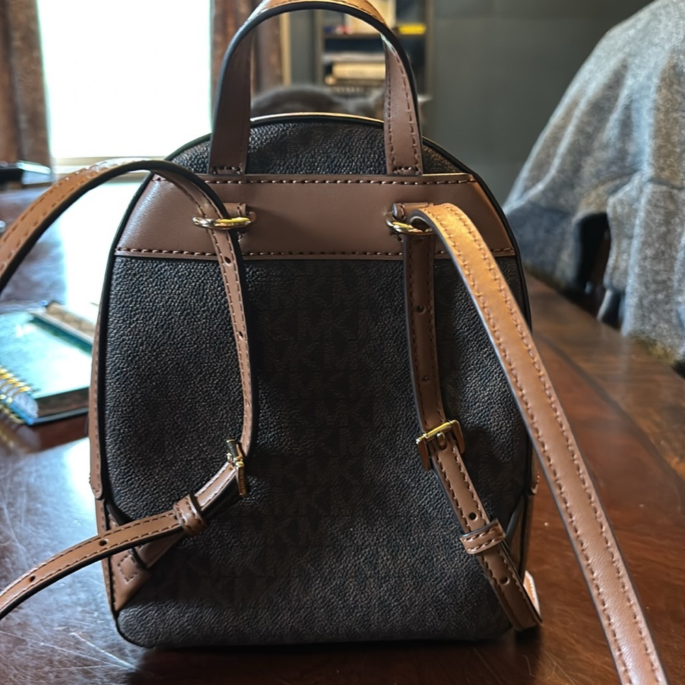 NWOT Michael Kors mini logo backpack - Picture 3 of 8